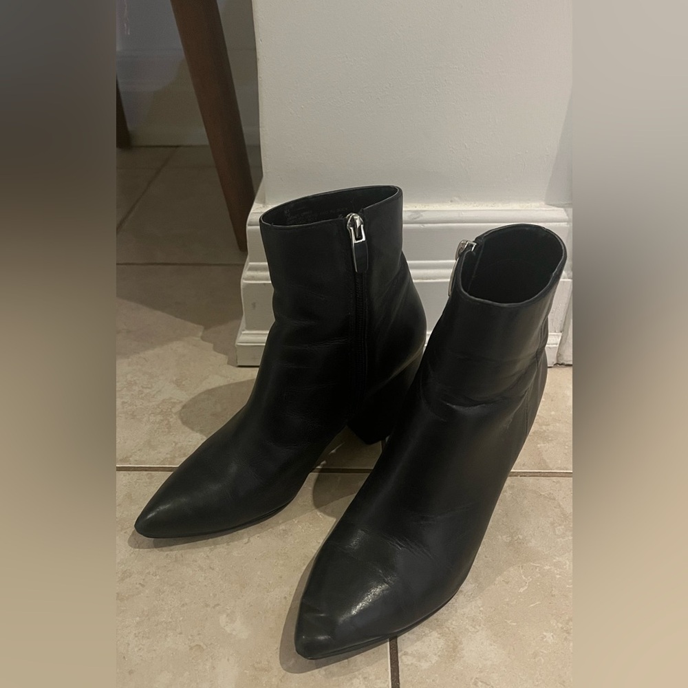 Leather Bootie Pointy Toe